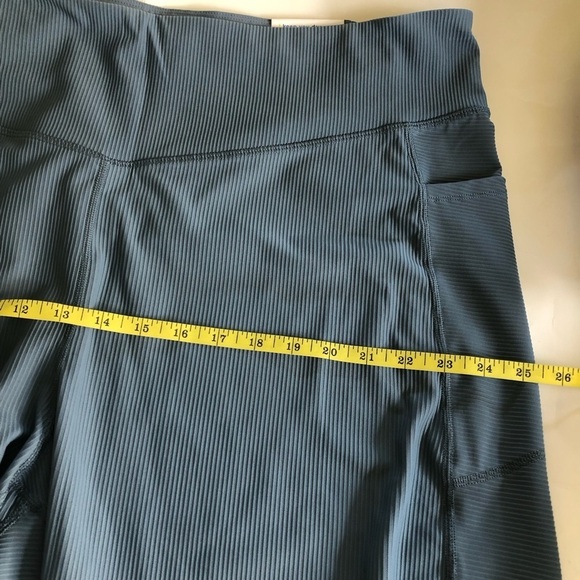 Old Navy High-Waisted PowerSoft Ribbed Compression Biker Shorts 8’inseam Size 4X - Picture 13 of 15